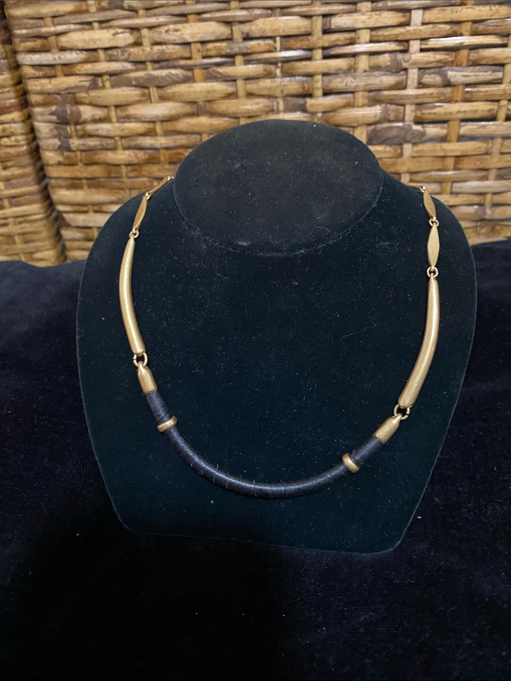 Stella & Dot Mercellβ Collar brass and leather Necklace